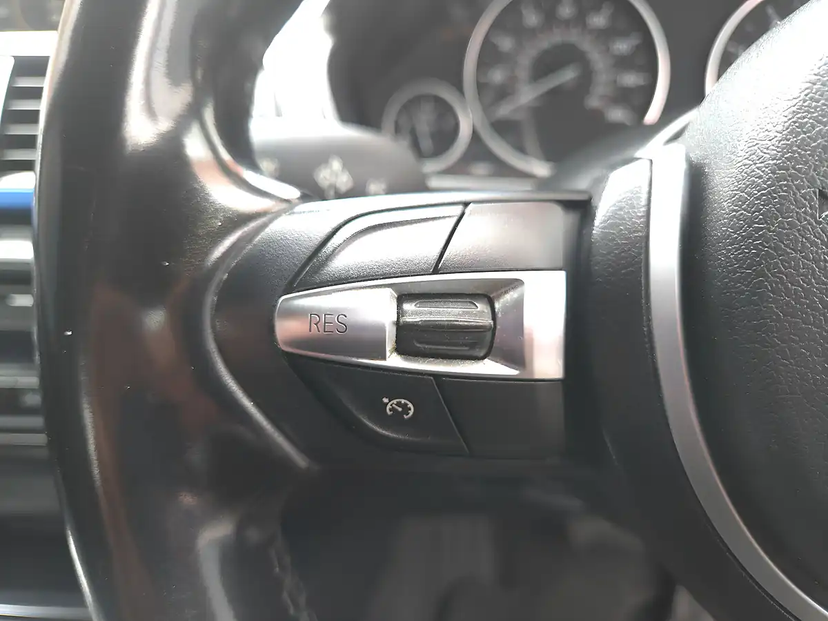 Used 2012 BMW 3 Series M Sport White - Interior and Exterior details 18