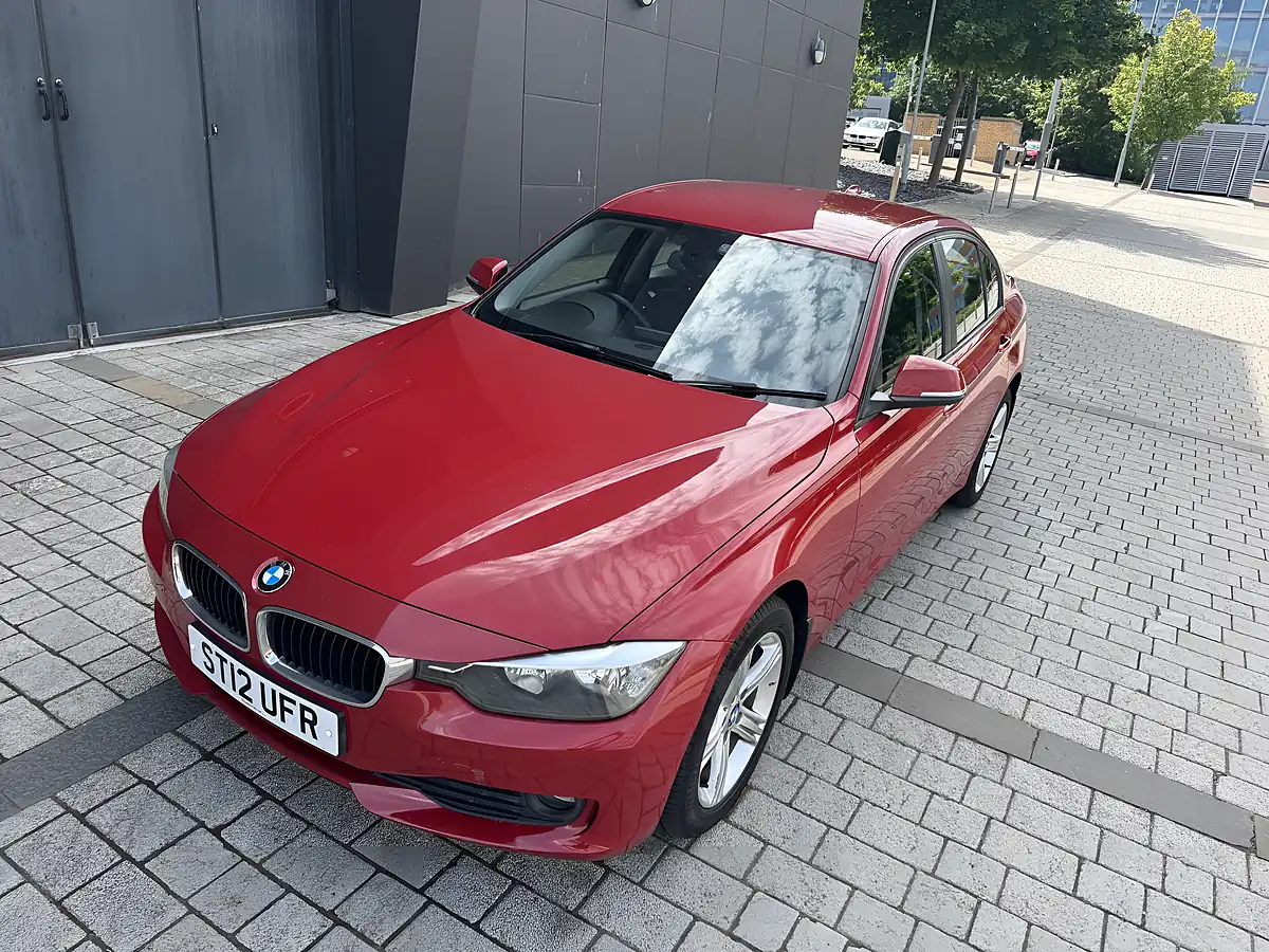 Used 2012 BMW 3 Series Se Red - Interior and Exterior details 6