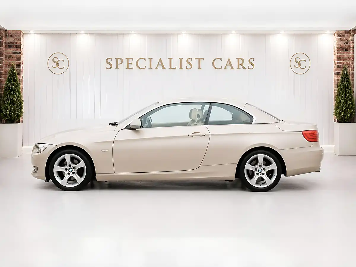 Used 2012 BMW 3 Series Se Silver - Interior and Exterior details 18
