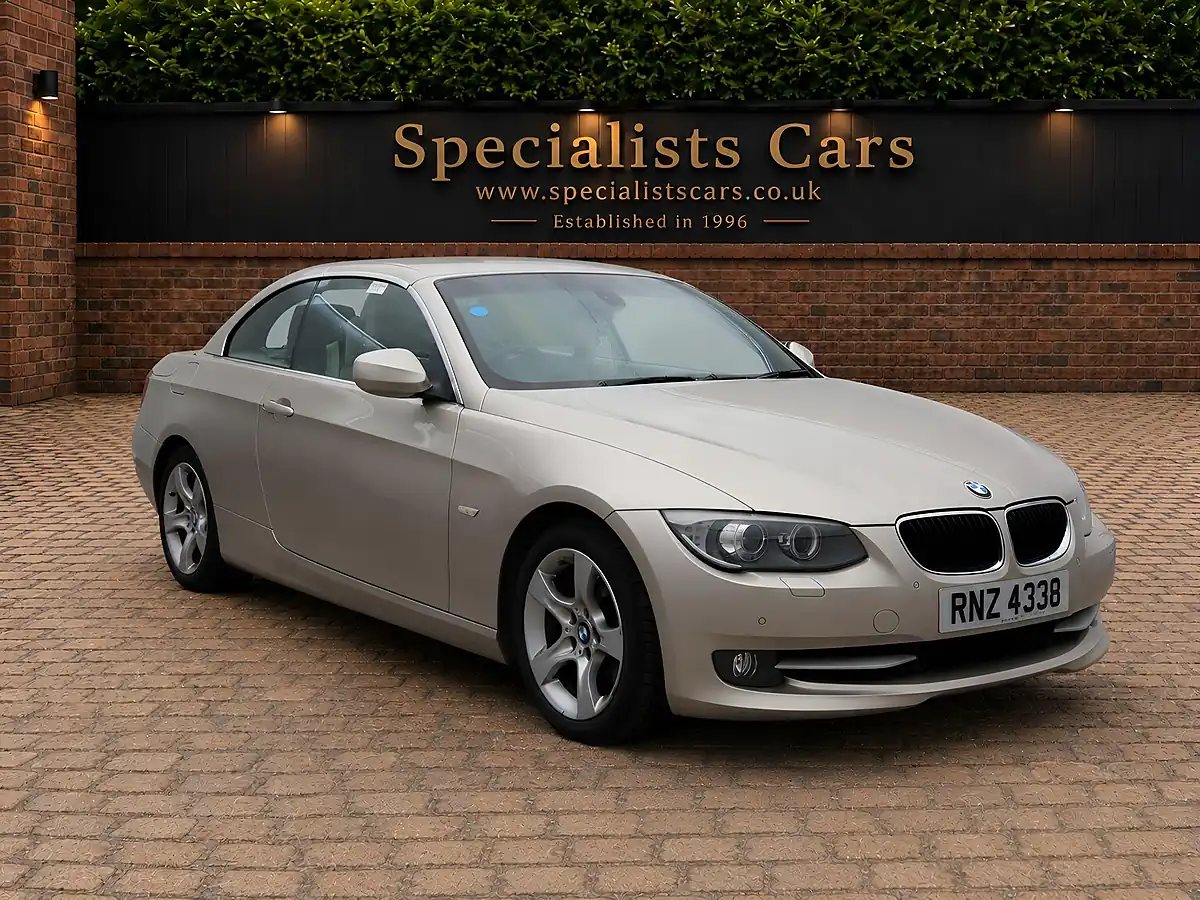 Used 2012 BMW 3 Series Se Silver - Interior and Exterior details 2