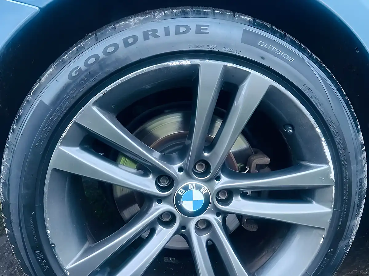 Used 2012 BMW 3 Series Sport Blue - Interior and Exterior details 13