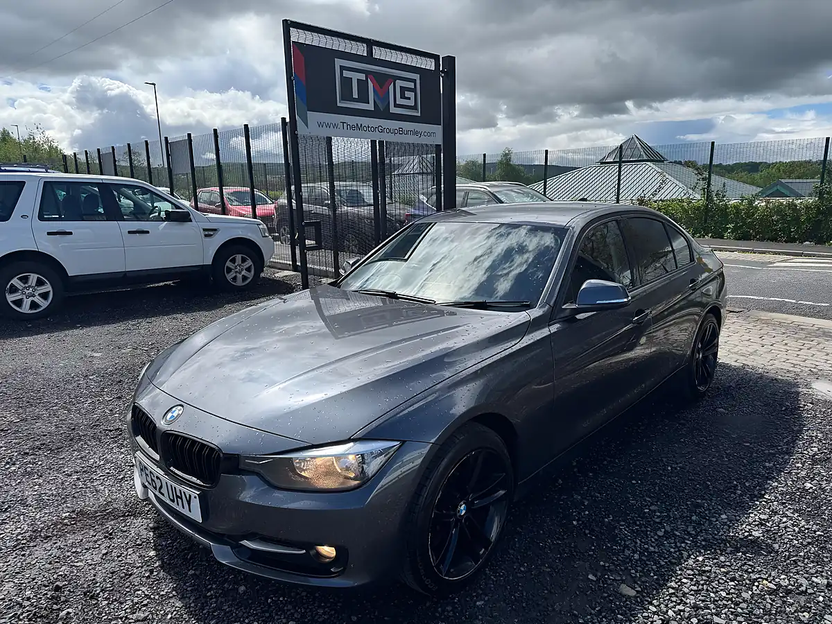 Used 2012 BMW 3 Series Sport Grey - Interior and Exterior details 7
