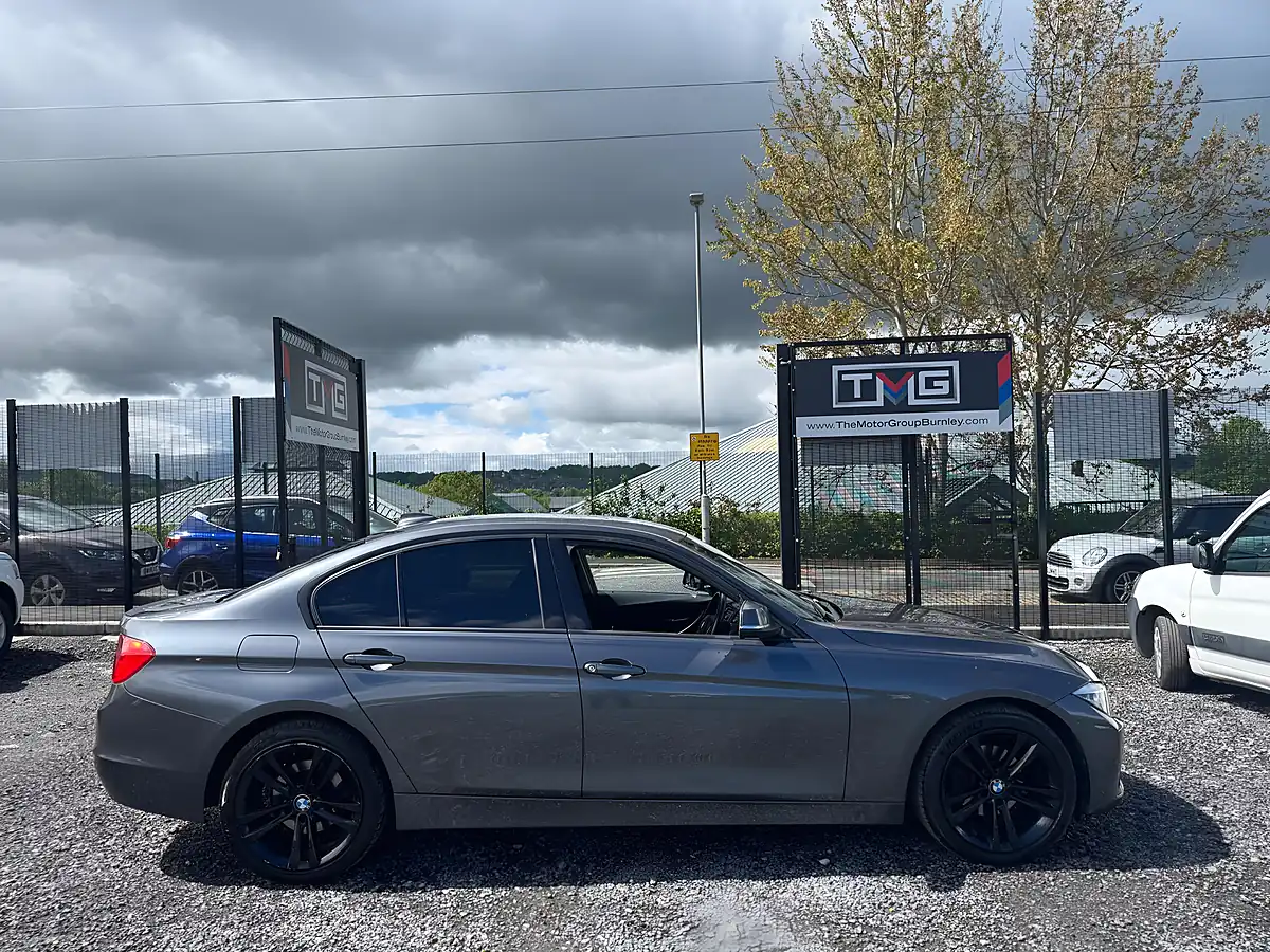 Used 2012 BMW 3 Series Sport Grey - Interior and Exterior details 8