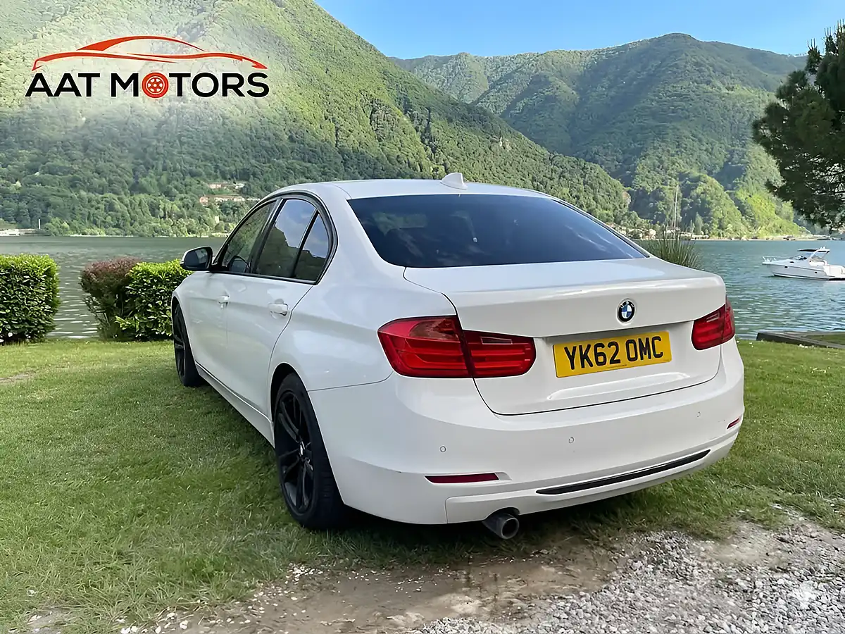 Used 2012 BMW 3er Sport White - Interior and Exterior details 5