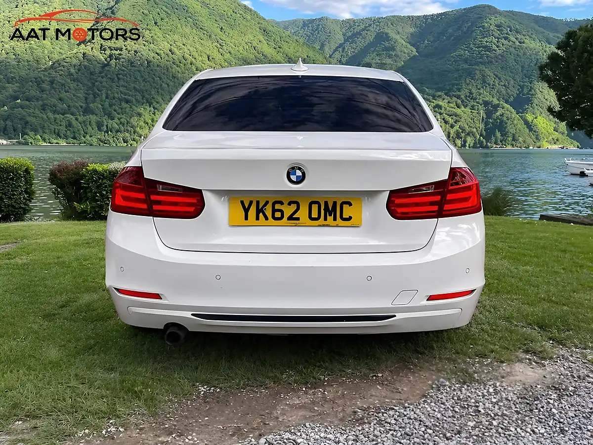 Used 2012 BMW 3er Sport White - Interior and Exterior details 6