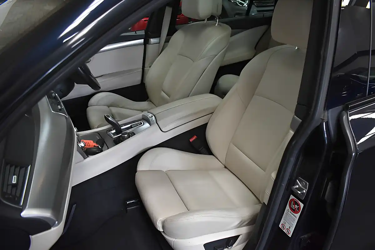 Used 2012 BMW 5 Series Gran Turismo M Sport GT Black - Interior and Exterior details 10