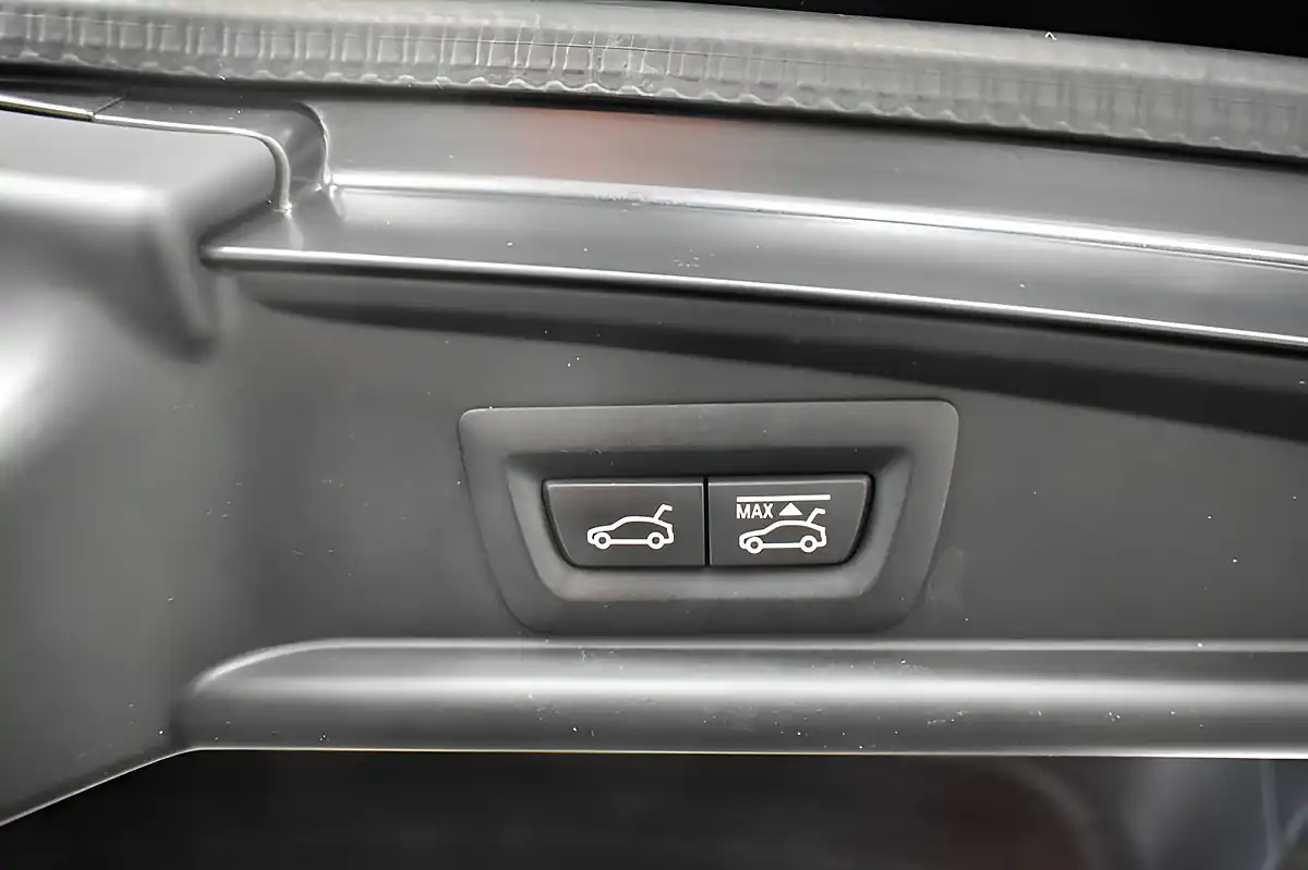 Used 2012 BMW 5 Series Gran Turismo M Sport GT Black - Interior and Exterior details 16