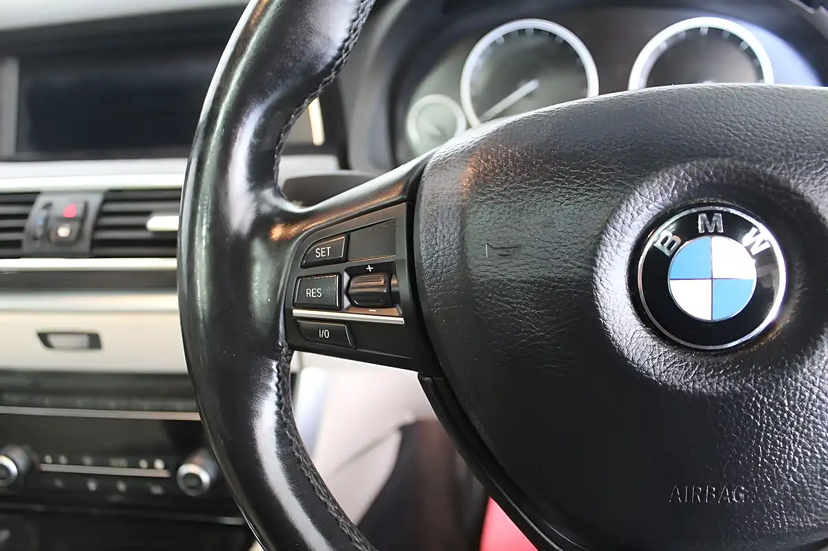 Used 2012 BMW 5 Series Gran Turismo M Sport GT Black - Interior and Exterior details 17