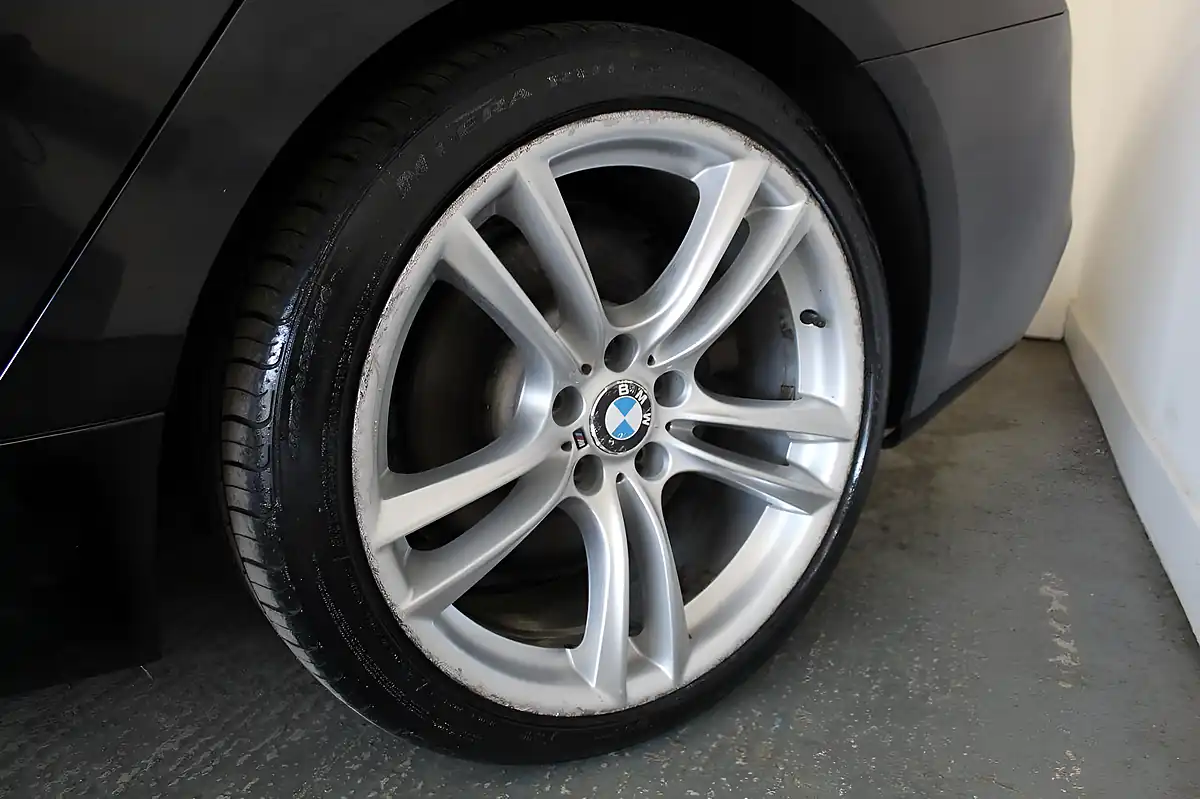 Used 2012 BMW 5 Series Gran Turismo M Sport GT Black - Interior and Exterior details 20