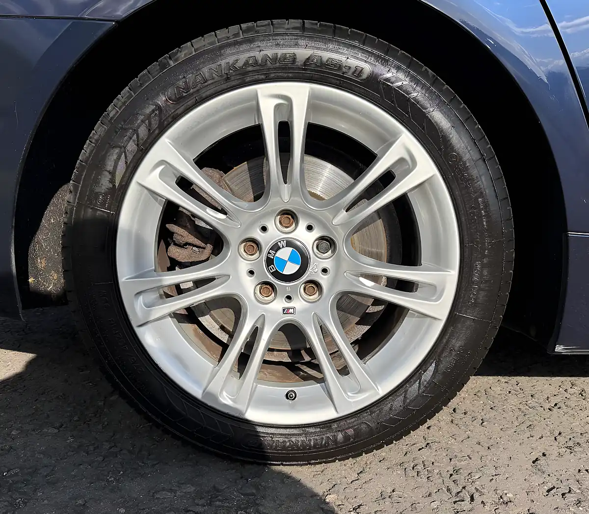 Used 2012 BMW 5 Series M Sport Carbon Black - Interior and Exterior details 9