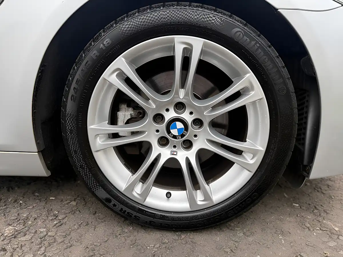 Used 2012 BMW 5 Series M Sport Silver - Interior and Exterior details 9