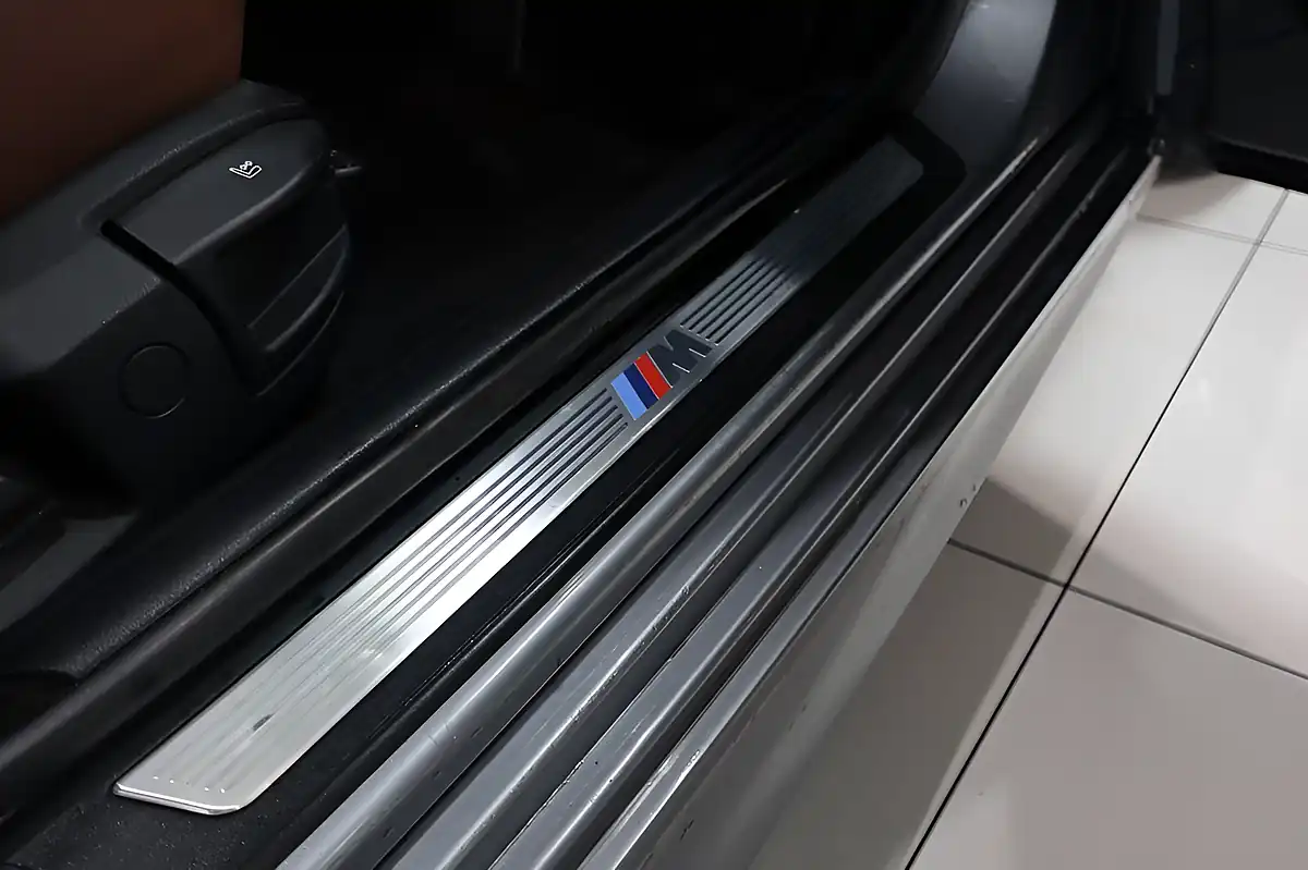 Used 2012 BMW 5 Series M Sport Touring Grey - Interior and Exterior details 10