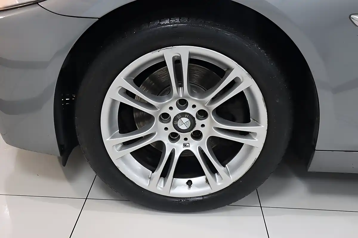 Used 2012 BMW 5 Series M Sport Touring Grey - Interior and Exterior details 4