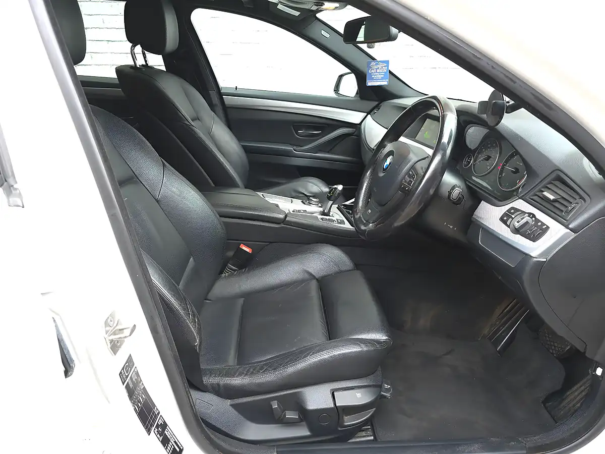 Used 2012 BMW 5 Series M Sport Touring White - Interior and Exterior details 14