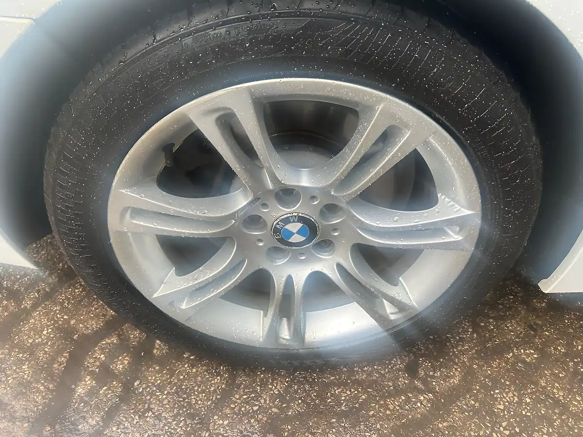Used 2012 BMW 5 Series M Sport White - Interior and Exterior details 20