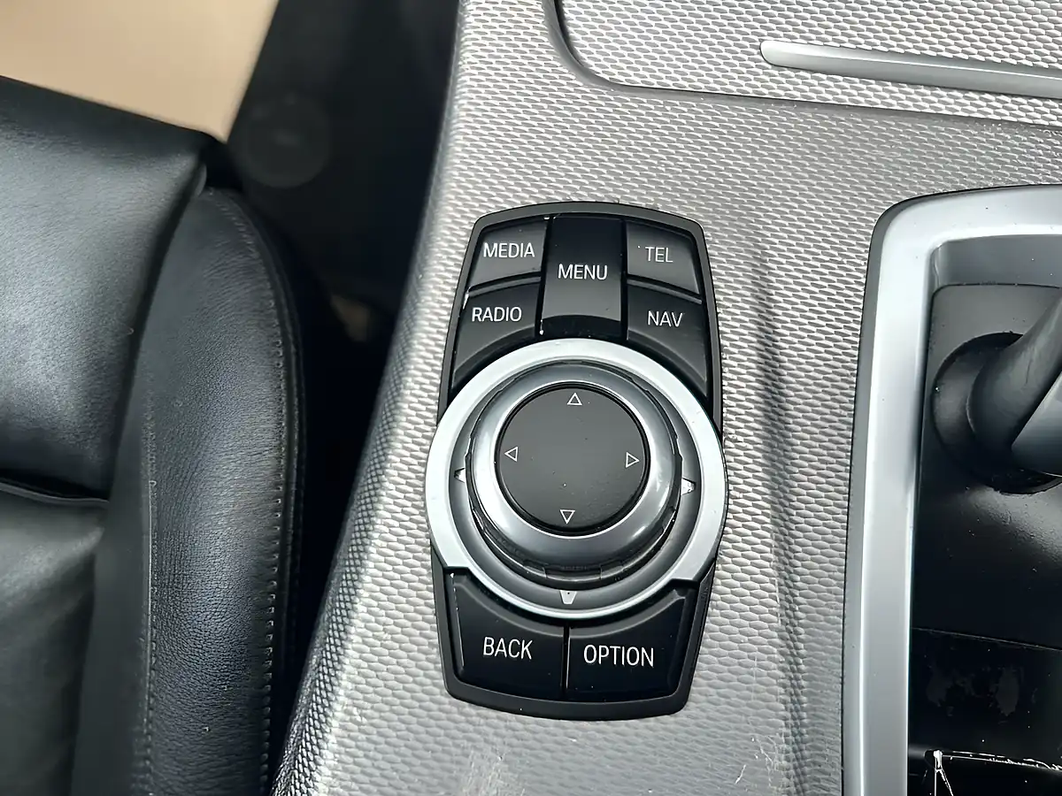 Used 2012 BMW 5 Series M Sport White - Interior and Exterior details 8