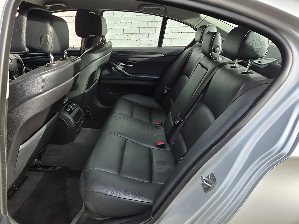 Used 2012 BMW 5 Series Se Silver - Interior and Exterior details 15