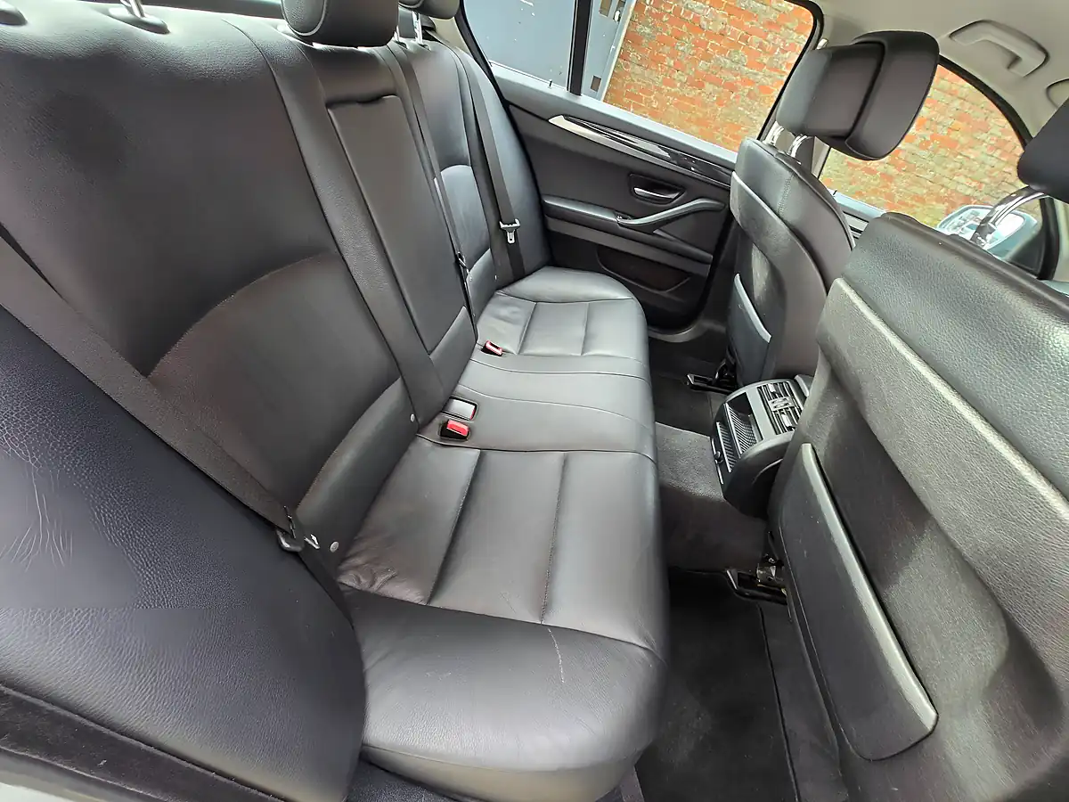 Used 2012 BMW 5 Series Se Silver - Interior and Exterior details 16