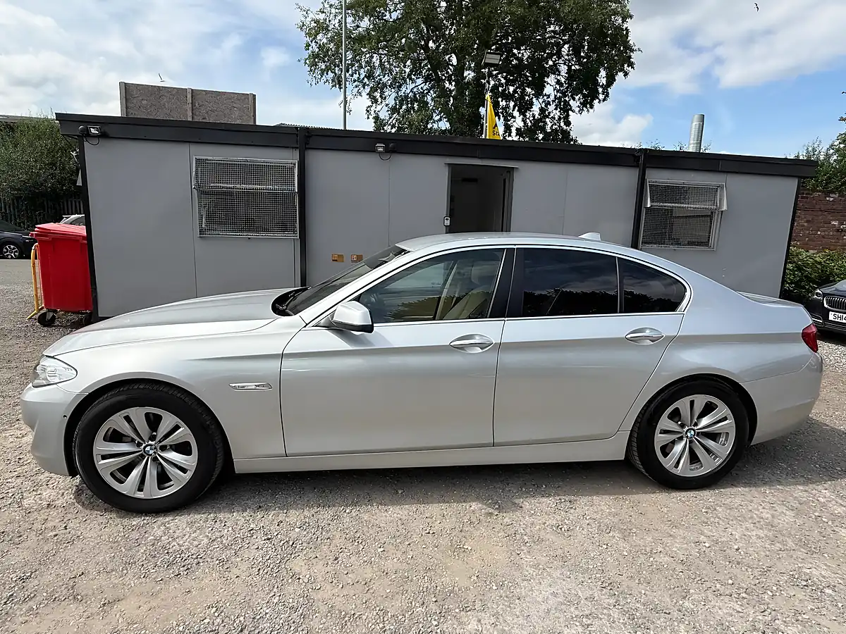 Used 2012 BMW 5 Series Se Silver - Interior and Exterior details 4