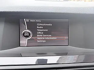 Used 2012 BMW 5 Series Se White - Interior and Exterior details 16