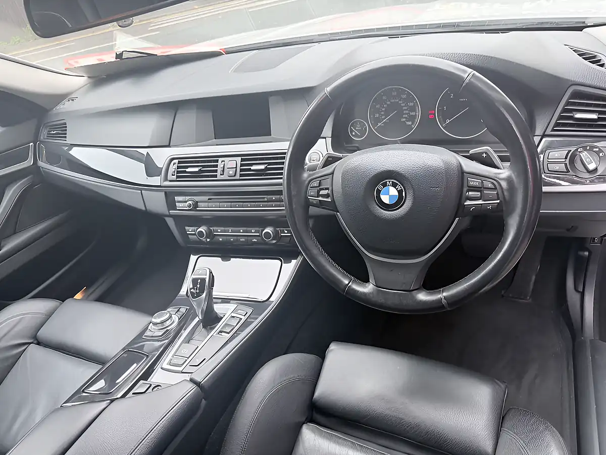 Used 2012 BMW 5 Series Se White - Interior and Exterior details 19