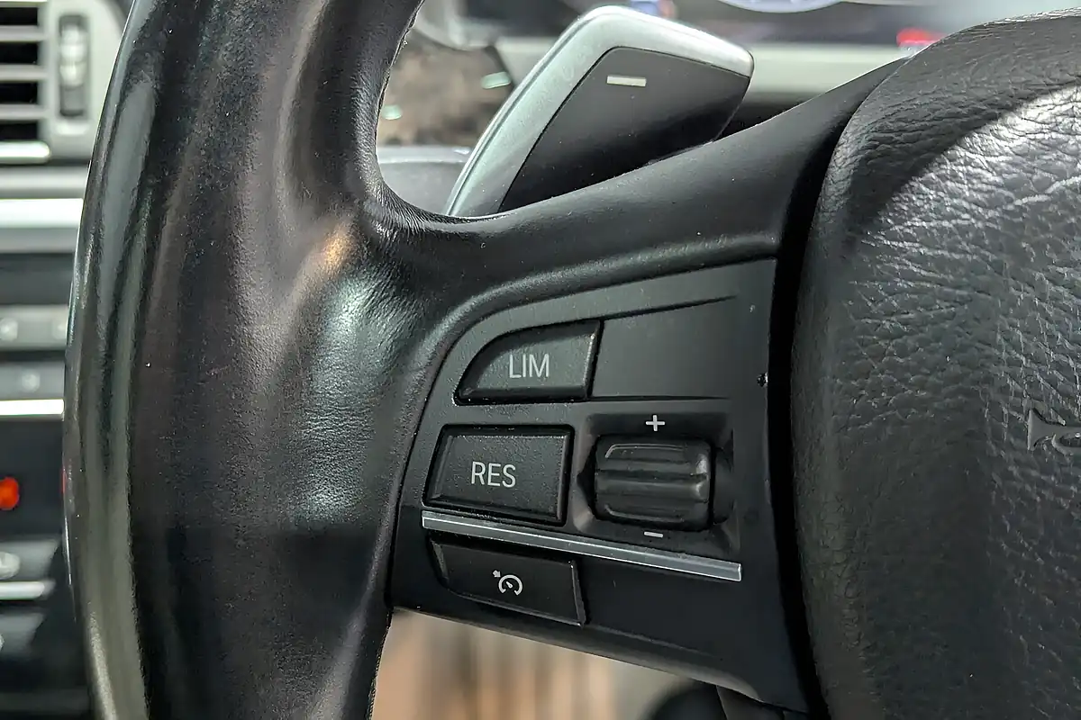 Used 2012 BMW 6 Series Gran Coupe M Sport Deep Sea Blue - Interior and Exterior details 13