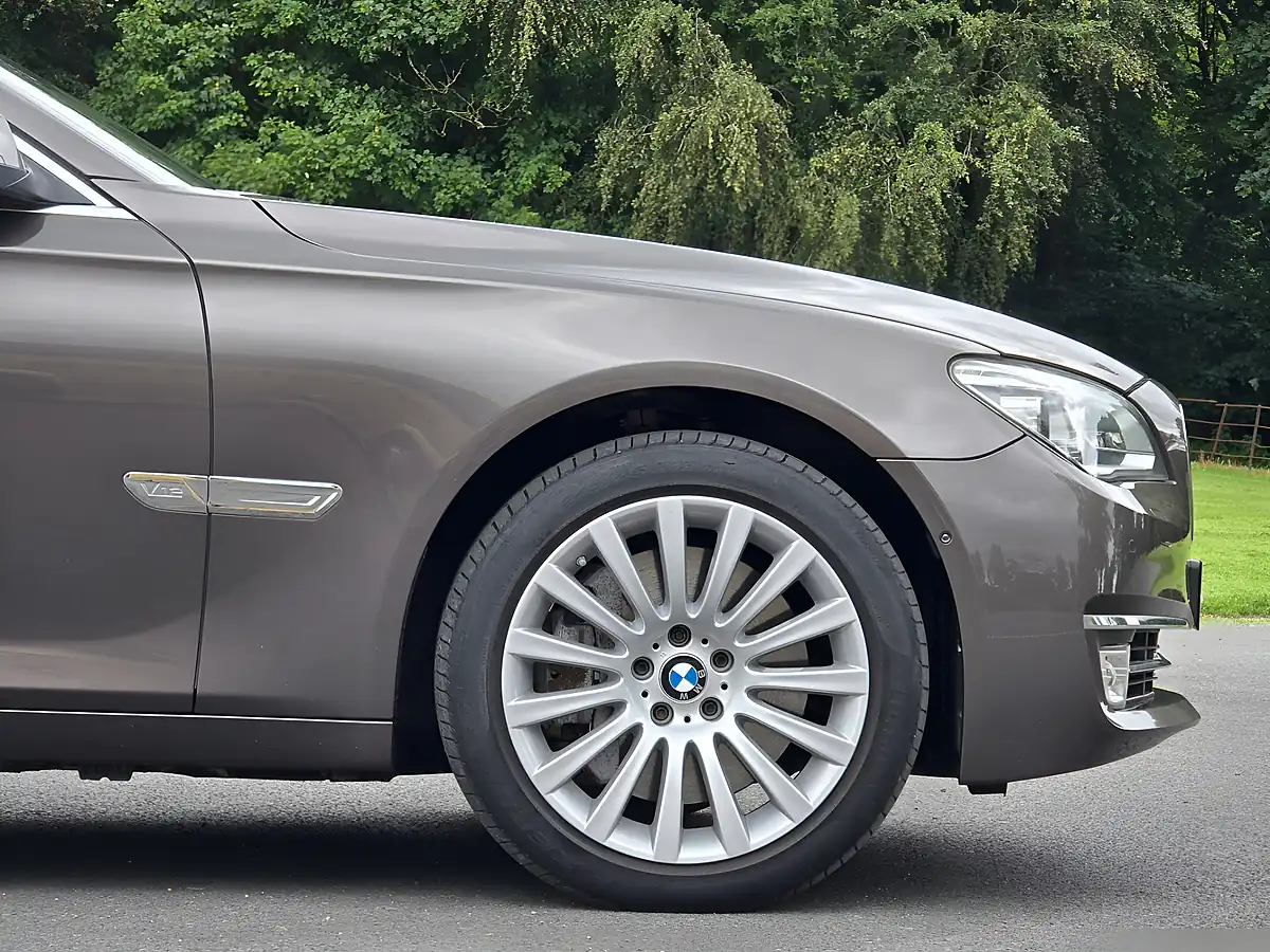 Used 2012 BMW 7 Series Se Havanna Metallic - Interior and Exterior details 10