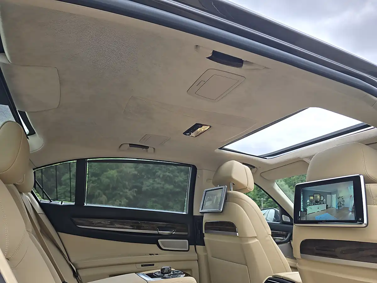Used 2012 BMW 7 Series Se Havanna Metallic - Interior and Exterior details 15