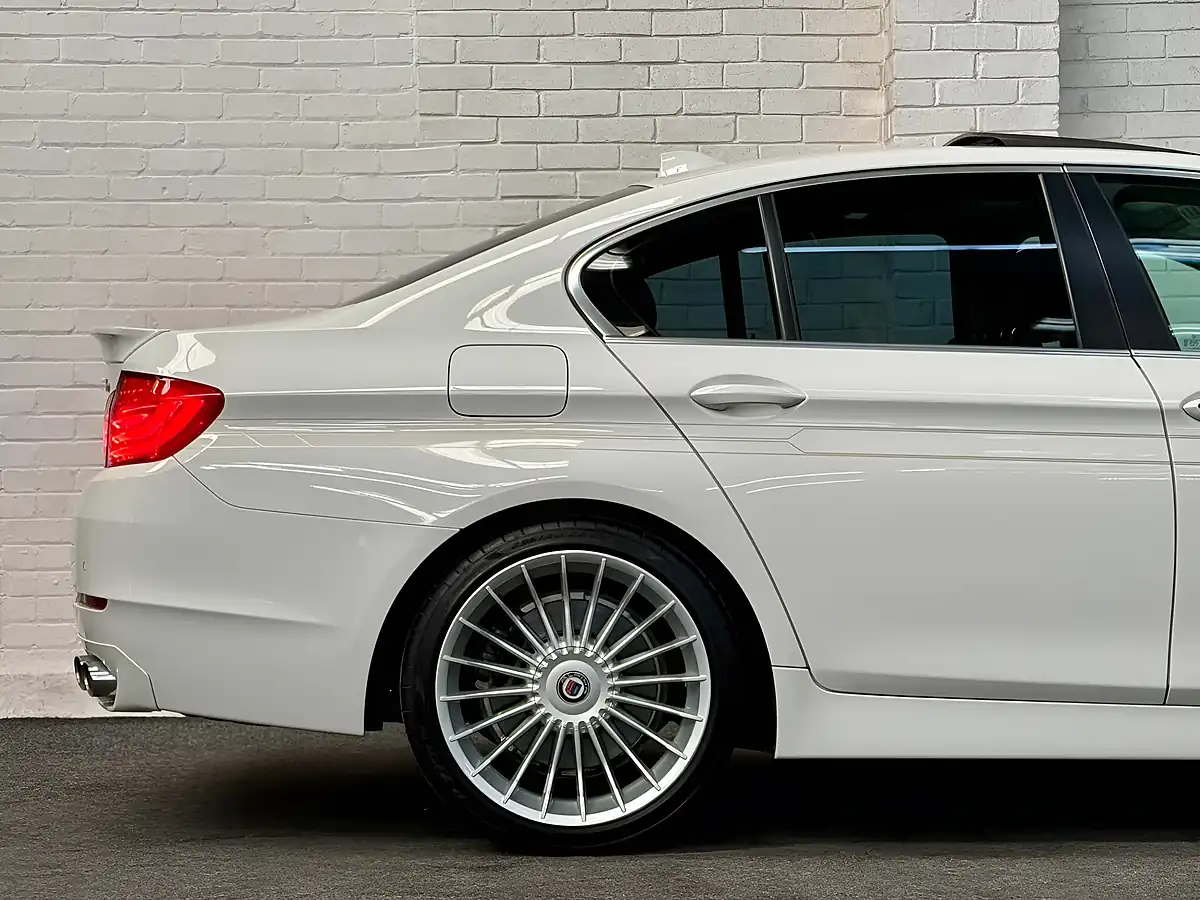 Used 2012 BMW Alpina D5 Switchtronic Euro 6 White - Interior and Exterior details 16