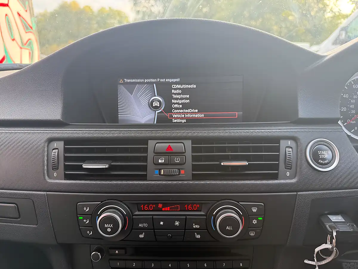 Used 2012 BMW M3 Coupe Silverstone Blue Ii - Interior and Exterior details 19