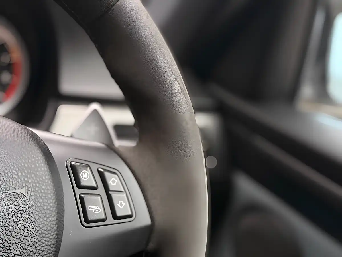Used 2012 BMW M3 Coupe White - Interior and Exterior details 13