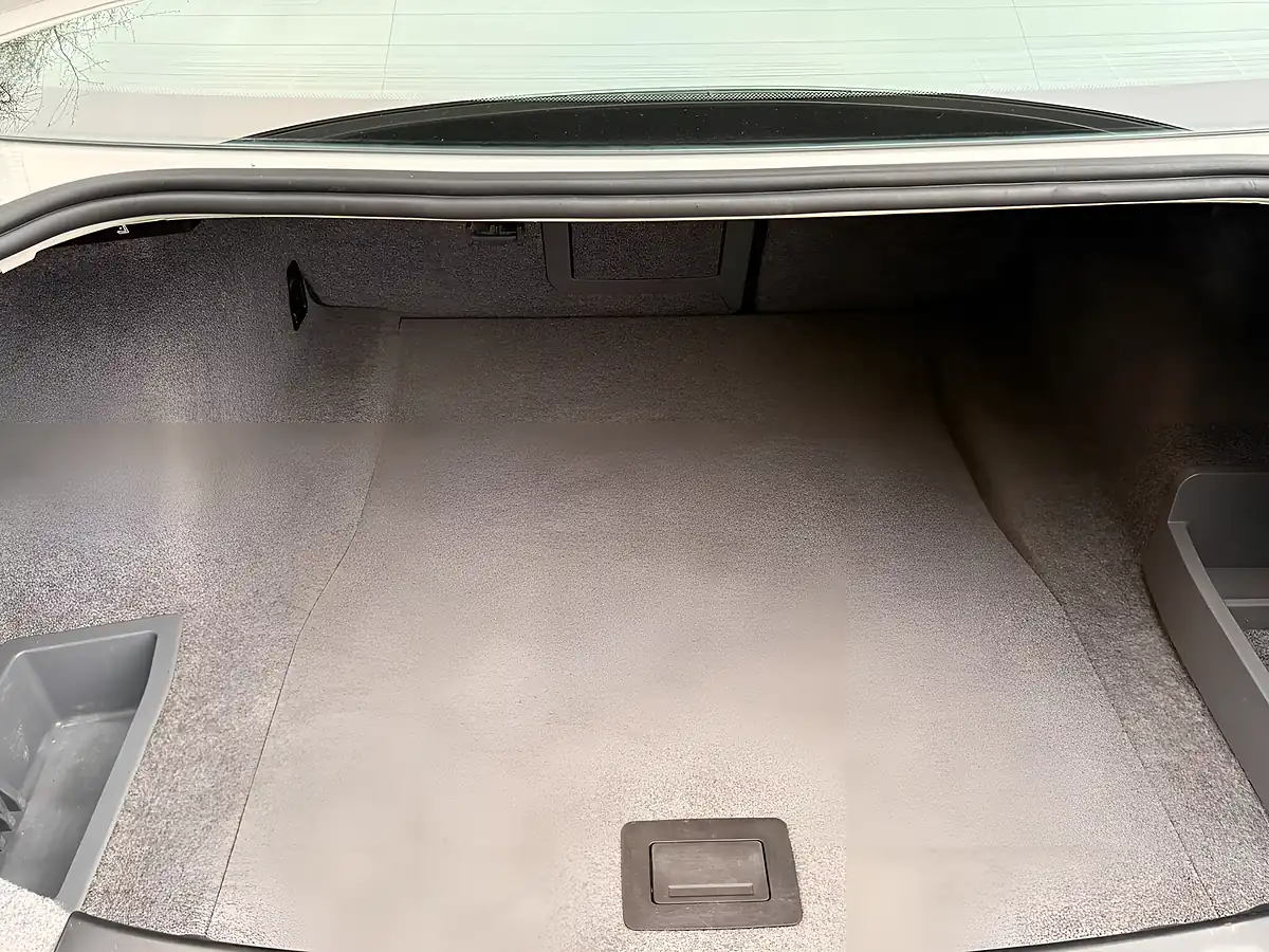 Used 2012 BMW M3 Coupe White - Interior and Exterior details 17