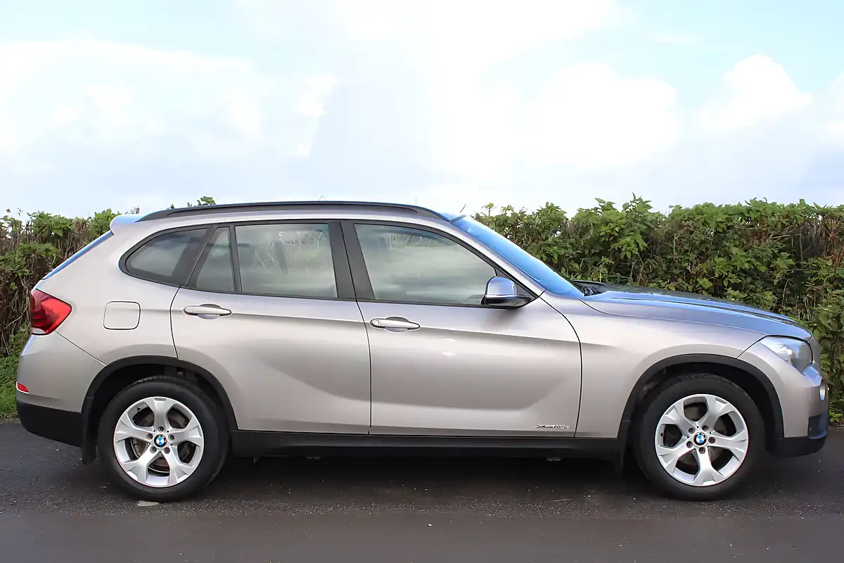 Used 2012 BMW X1 Se Silver - Interior and Exterior details 10