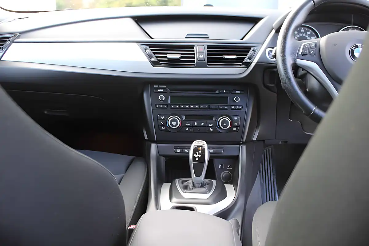 Used 2012 BMW X1 Se Silver - Interior and Exterior details 16