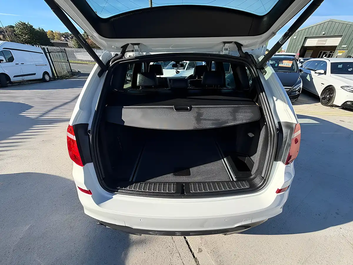 Used 2012 BMW X3 M Sport White - Interior and Exterior details 19