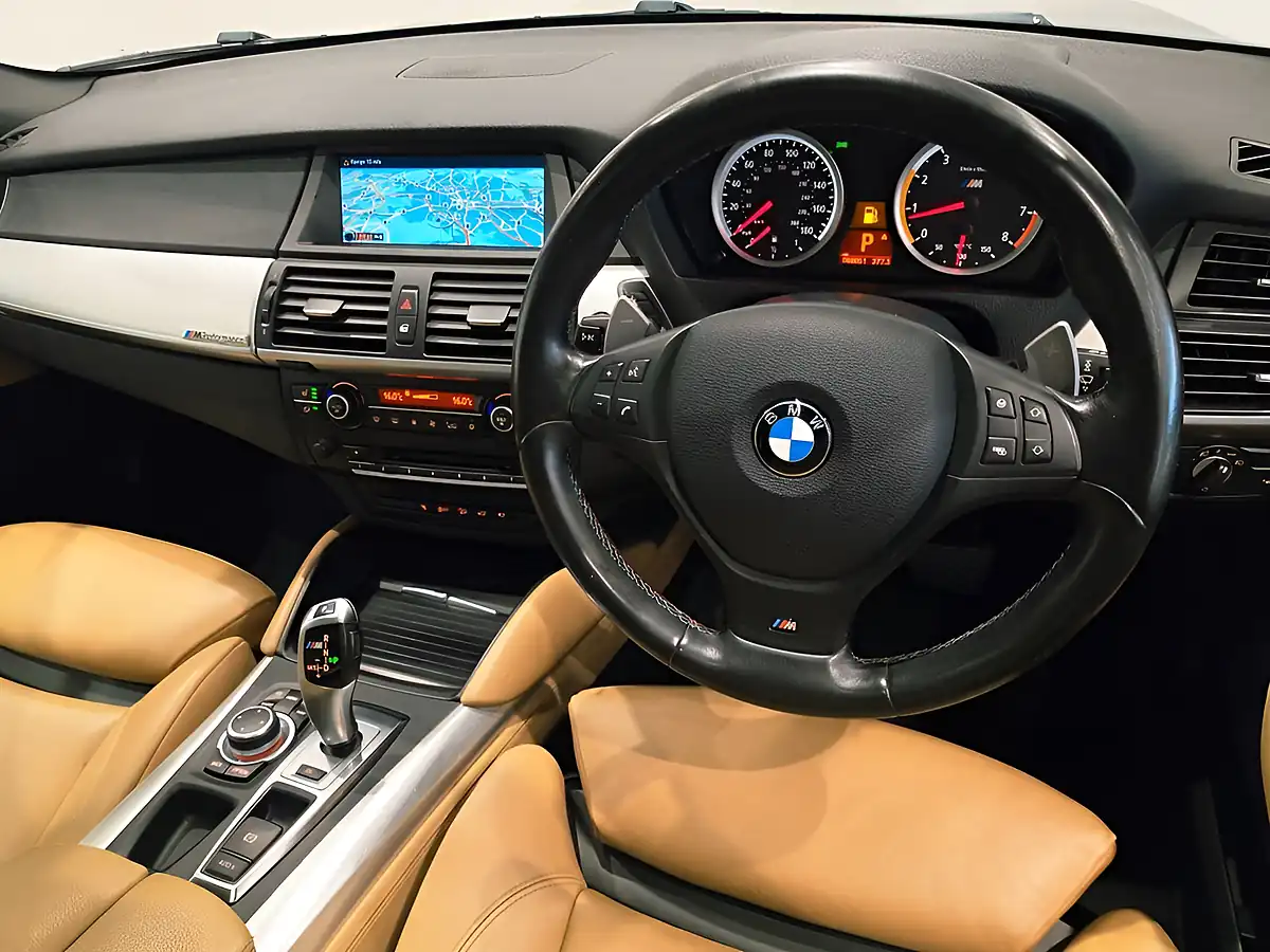 Used 2012 BMW X5 M Black - Interior and Exterior details 11