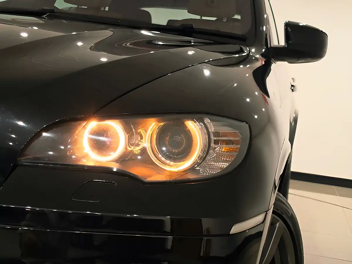 Used 2012 BMW X5 M Black - Interior and Exterior details 16