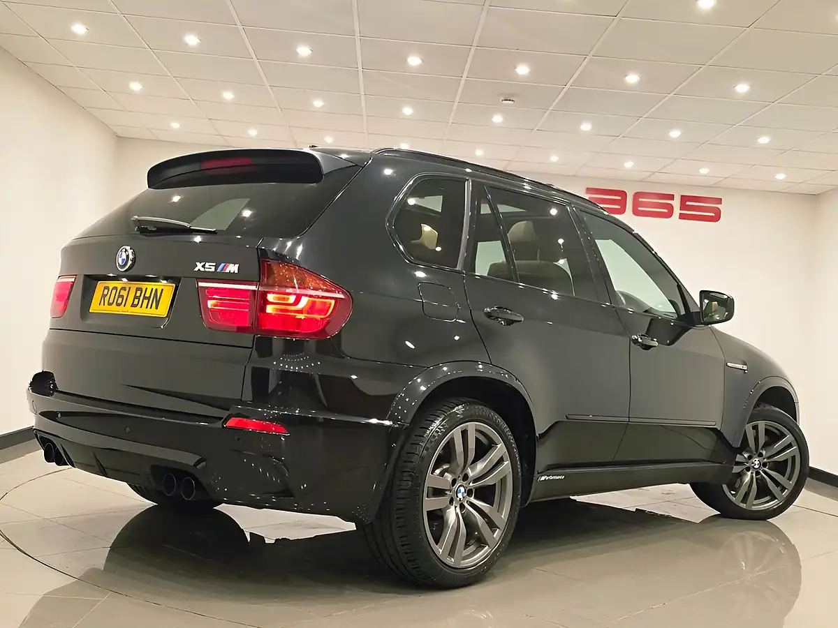 Used 2012 BMW X5 M Black - Interior and Exterior details 6