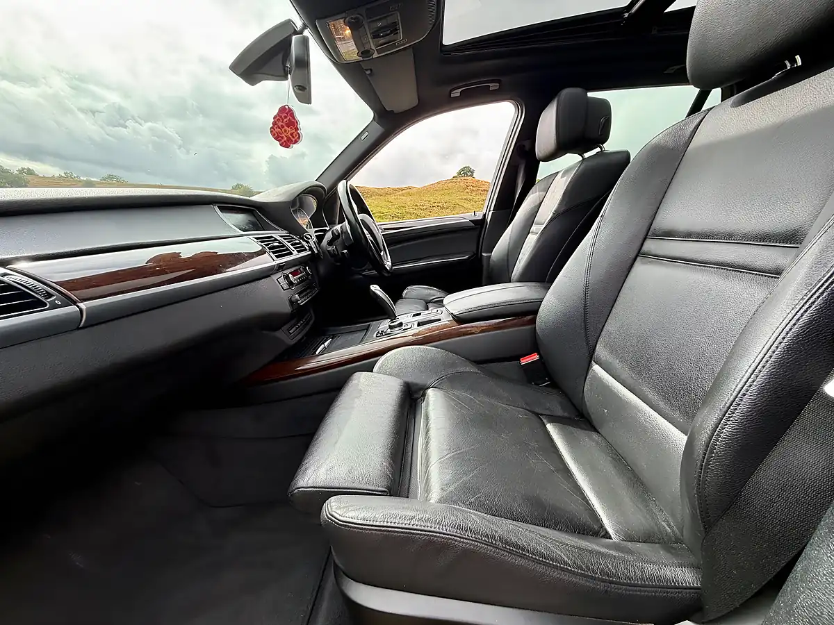 Used 2012 BMW X5 M Sport Black - Interior and Exterior details 16