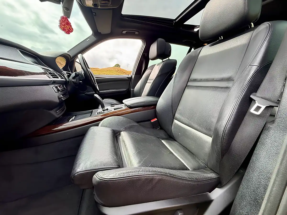 Used 2012 BMW X5 M Sport Black - Interior and Exterior details 17