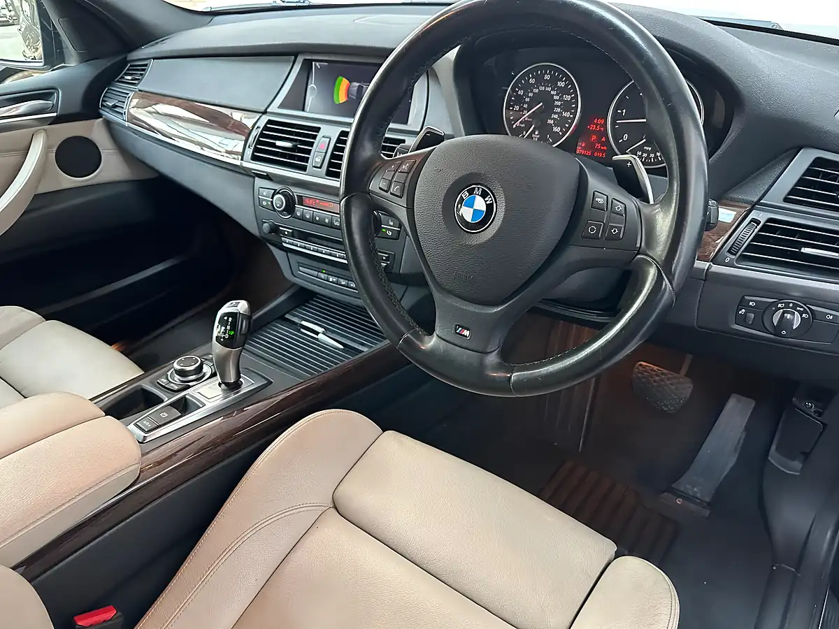 Used 2012 BMW X5 M Sport Carbon Black - Interior and Exterior details 3