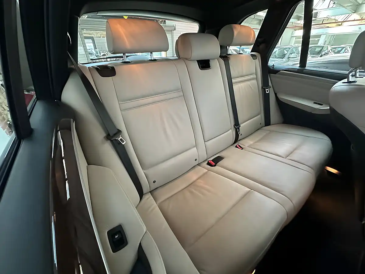 Used 2012 BMW X5 M Sport Carbon Black - Interior and Exterior details 8