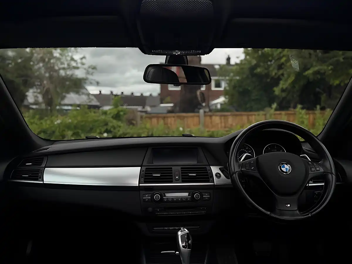 Used 2012 BMW X5 M Sport White - Interior and Exterior details 10