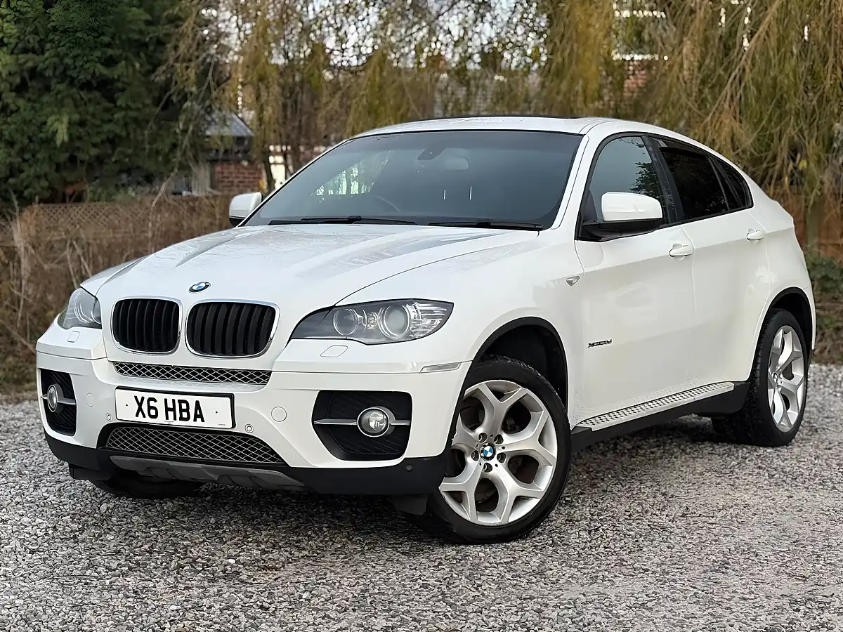 Used 2012 BMW X6 Steptronic Xdrive White - Interior and Exterior details 2