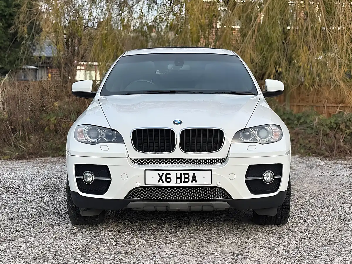 Used 2012 BMW X6 Steptronic Xdrive White - Interior and Exterior details 5