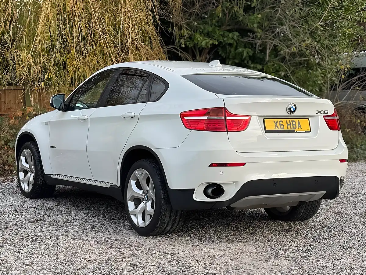 Used 2012 BMW X6 Steptronic Xdrive White - Interior and Exterior details 7