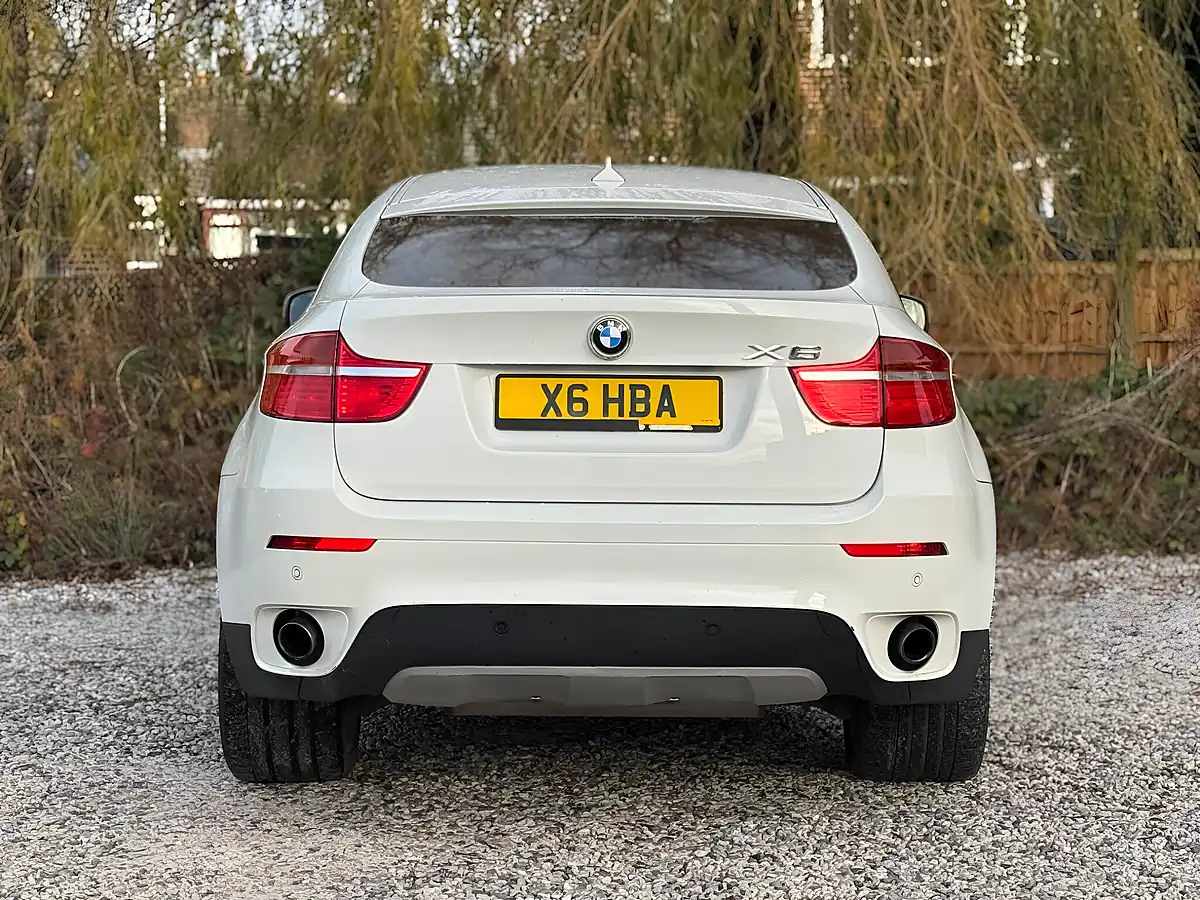 Used 2012 BMW X6 Steptronic Xdrive White - Interior and Exterior details 9