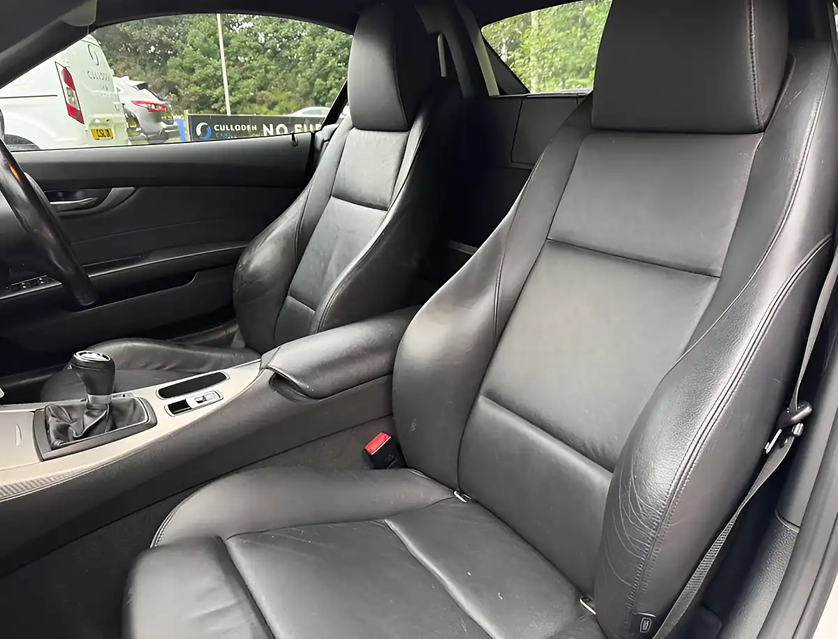 Used 2012 BMW Z4 M Sport Mineral White - Interior and Exterior details 16