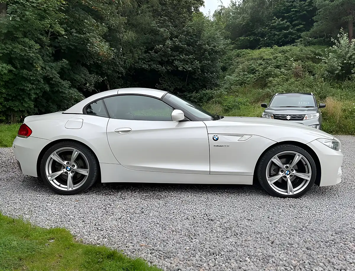 Used 2012 BMW Z4 M Sport Mineral White - Interior and Exterior details 2