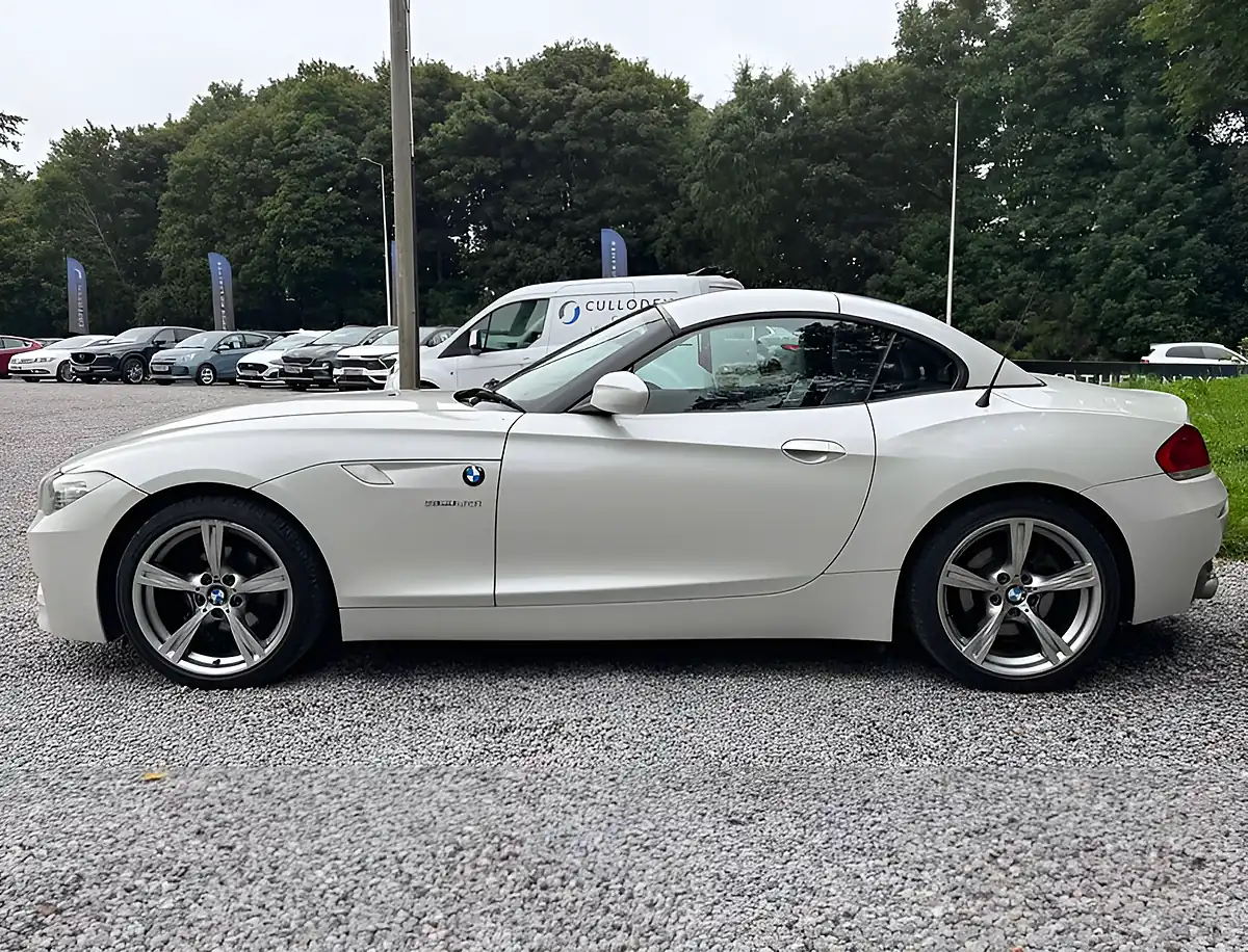 Used 2012 BMW Z4 M Sport Mineral White - Interior and Exterior details 6